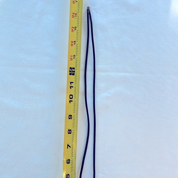 Amber pendant with leather necklace - Picture 7 of 14